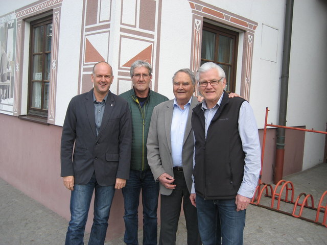 ÖGB-Regionalsekretär Roland Graswander, Ulfried Venier, ÖGB-Pensionisten Vorsitzender Günter Bussjäger und Helmut Siess (v.l.). | Foto: ÖGB- Oberland/Blaas