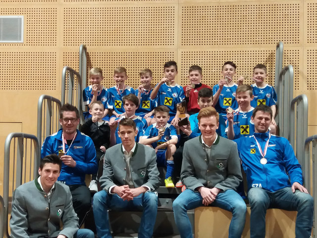 Die U-12 Mannschaft sicherte sich die Bronzemedaille beim Futsal-Turnier in Rum. | Foto: SV Reutte