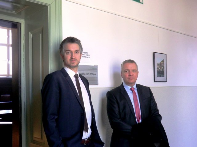 Verfahrenshelfer Roland Schöndorfer (li), Oliver Simoncic | Foto: Probst