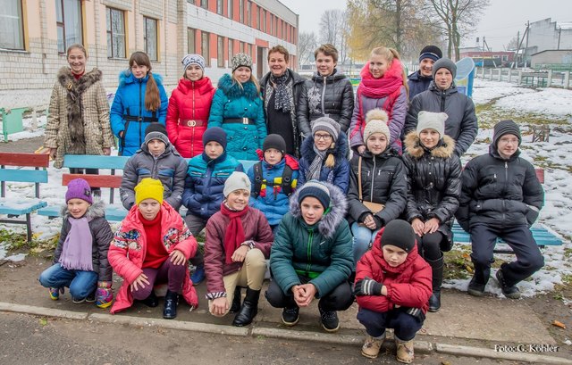 ￼Wie diese Schüler aus Barzuki, Gebiet Korma, wollen auch viele andere Kinder aus betroffenen Dörfern im Sommer 2017 zur Erholung ins Waldviertel kommen. | Foto: privat