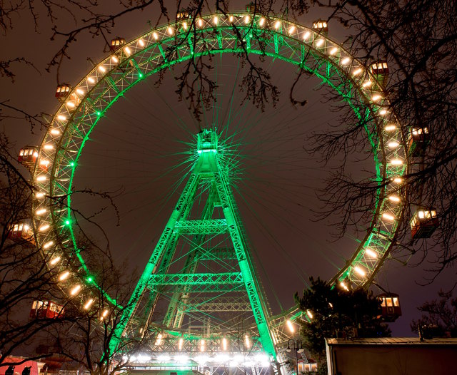Das grün erleuchtete Riesenrad im Prater | Foto: Tourism Ireland, Andreas Svirak