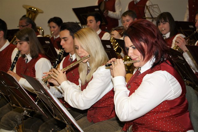 Der Musikverein Großstübing unter der Leitung von Kapellmeister Franz Zenz umrahmte musikalisch die Generalversammlung