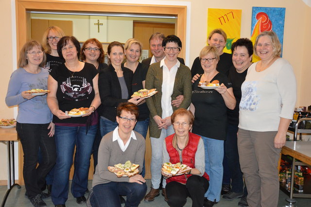 Pfarrkaffee mit der Line-Dance-Gruppe in Waldneukirchen