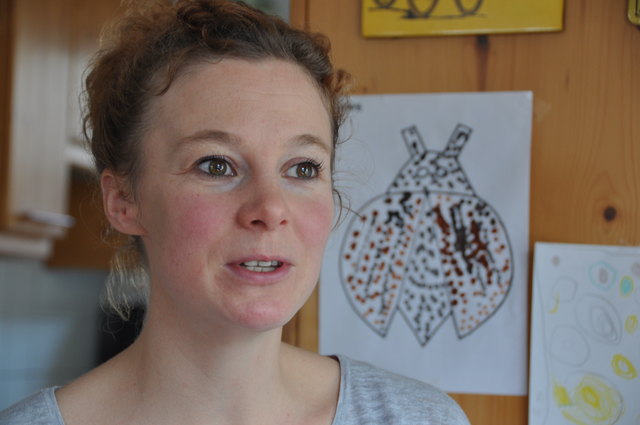 Humorvoller Anti-Ratgeber. In Alina Rheindorfs neuem Buch über die Mühen des elterlichen Alltags kommt die Gesellschaftskritik über die Hintertür.