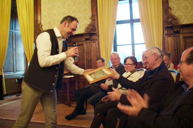 Andreas Pillichshammer (l.) sammelt für sein Projekt "Ein Hoch auf die Alm" Bilder und Geschichten von der Hochalm. | Foto: privat