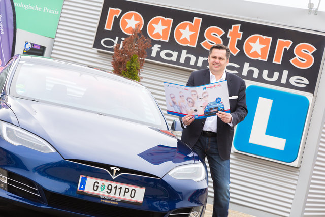 Setzt seit Jahresbeginn auch verstärkt auf E-Mobilität: Roadstars-Geschäftsführer Gernot Rittner weiß, dass sich Fahrschulen in Zukunft neu aufstellen müssen. | Foto: Jorj Konstantinov