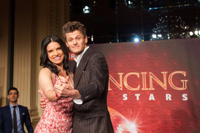 Die Simmeringer Profi-Tänzerin Conny Kreuter und ihr Dancing-Stars-Partner Norbert Schneider. | Foto: Regina Courtier