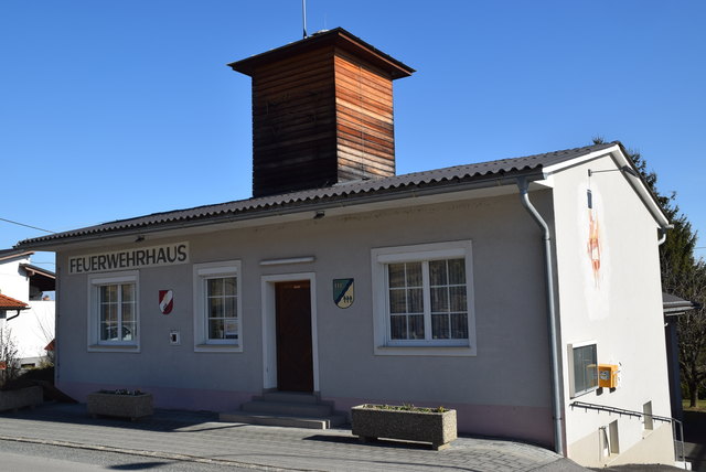Das Feuerwehrhaus von Kroatisch Tschantschendorf.