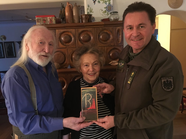 Grüße an alle WOCHE-Leser vom Ehepaar Merkatz und Rachlé | Foto: KK