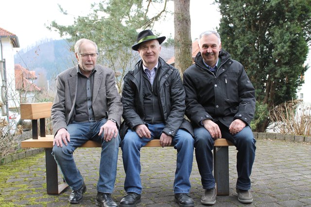 Probegesessen und das Bankerl für sehr gut befunden: Steindler, Großalber und Bürscher (v. l.). | Foto: Auer