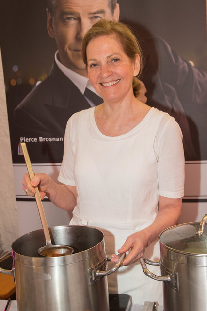 Benefiz-Suppenessen der Katholischen Frauenbewegung im Romanischen Saal von St. Peter Foto: Neumayr/MMV 10.3.2017 Johanna Maier