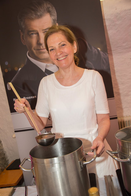 Benefiz-Suppenessen der Katholischen Frauenbewegung im Romanischen Saal von St. Peter Foto: Neumayr/MMV 10.3.2017 Johanna Maier