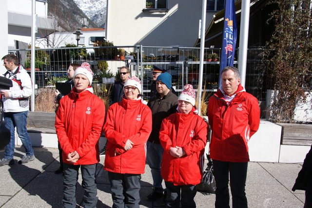 Special-Olympics-Teilnehmer aus dem Bezirk Landeck: Werner Stadelwieser, Sigrid Plörer und Alois Kleinheinz (v.l.).