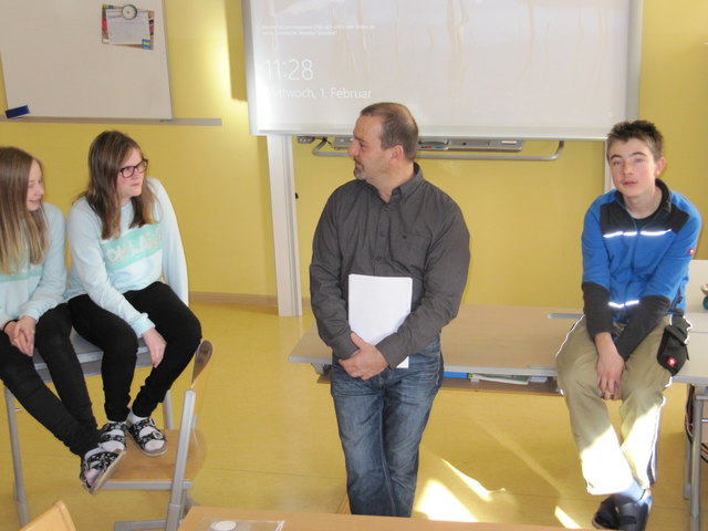 Beim Workshop "Click & Check" wurde den Schülern der Musik-NMS vermittelt, wie sie sicher mit den Neuen Medien umgehen können. | Foto: Gamsjäger