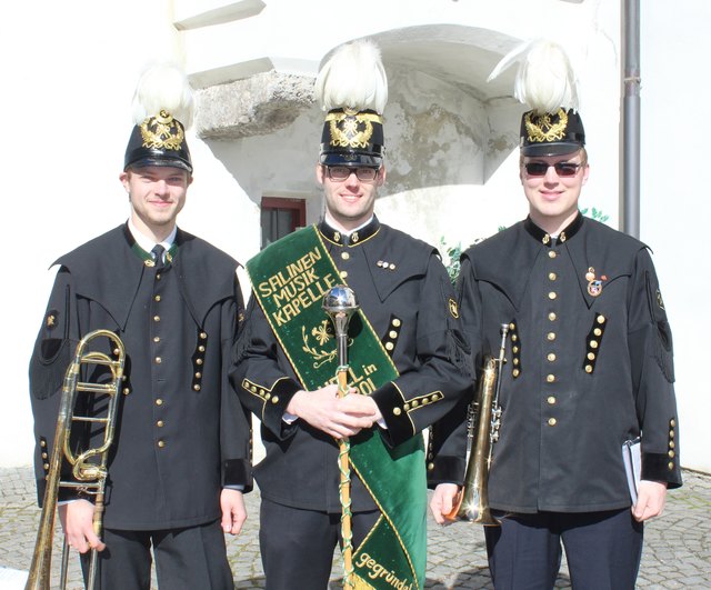 Die Salinenmusik begleitete die Innsbrucker Vereine.