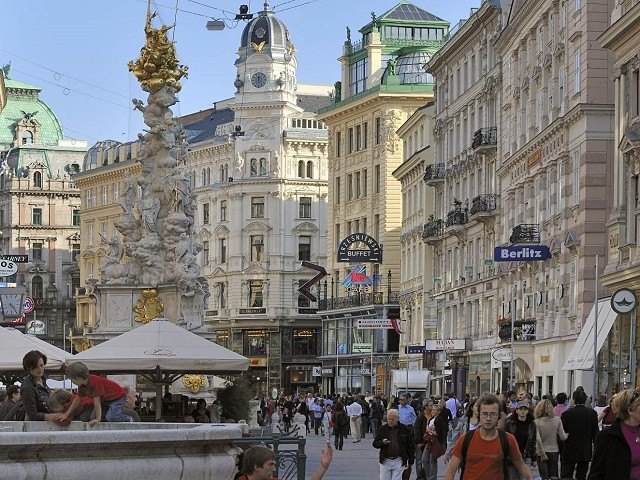 Neue Datenbank über Häuser im Ersten: Auch die Gebäude am Graben sind in der Chronik enthalten.