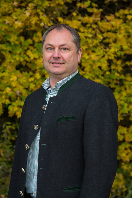 Forstexperte DI Herbert Stummer rät, auf die Eiche zu setzen.