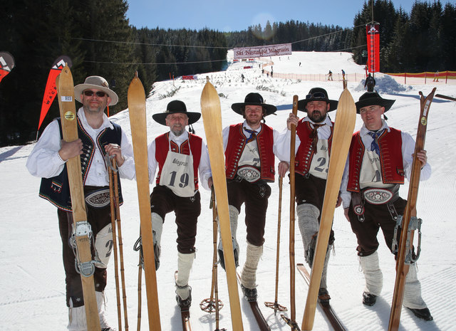 Nostalgie Ski in Wagrain bei Salzburg
Nostalgie Skifahrer aus Tschechien | Foto: Franz Neumayr