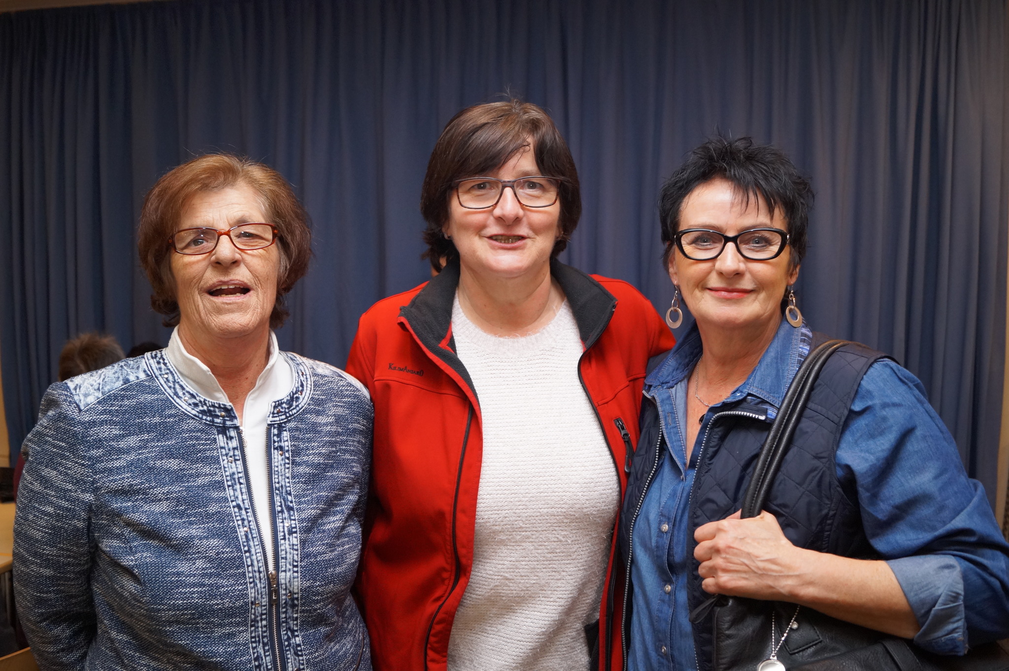 und ein alter Mann, der sich Luse sucht von Franz Snayers oder Sneyders von Egbert van der Poel eine Frau, Kchengeschirre reinigend, von welchem Die grflich Schnbornsche Gemldesammlung zu Schlo