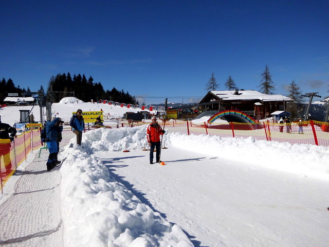 Pongauer Sepp`n Moar Sepp Buchsteiner beim Anzeigen.