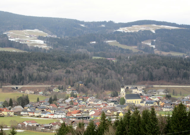 wie ein Dorf und dennoch schon fast 6 000 Einwohner.