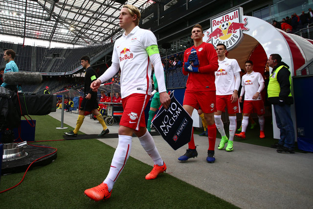 SALZBURG,AUSTRIA,07.MAR.17 - SOCCER - UEFA Youth League, quarterfinal, Red Bull Salzburg vs Atletico Madrid. Image shows Xaver Schlager (RBS). Photo: GEPA pictures/ Felix Roittner