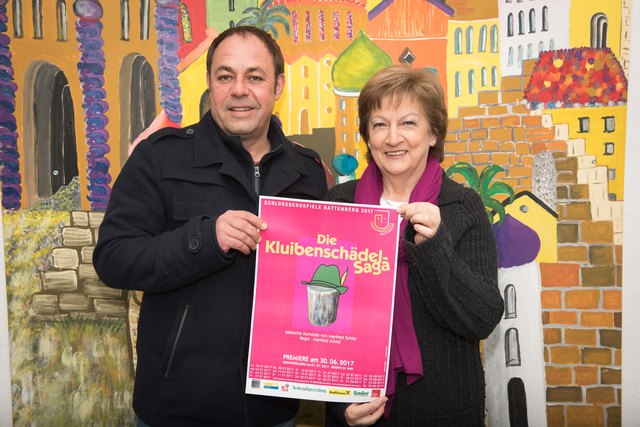 Regisseur und Autor Manfred Schild mit der Obfrau der Schlossbergspiele Claudia Lugger
