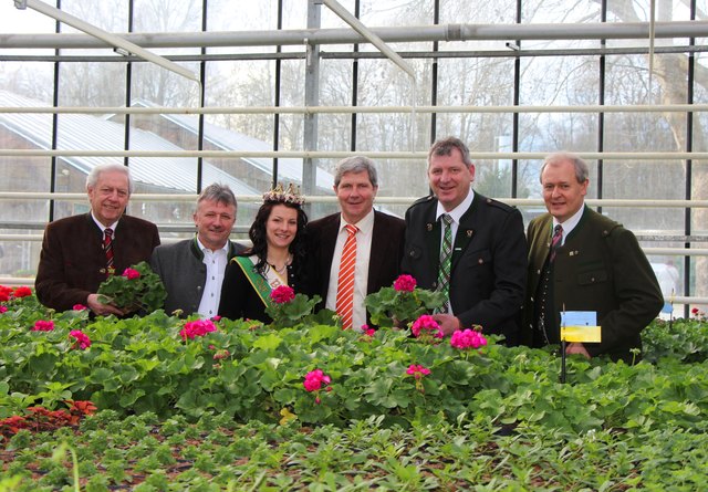 Die Gartenbaufachschule lädt am 26. März zum Tag der offenen Tür, besonderer Gast ist die Blumenkönigin. | Foto: KK