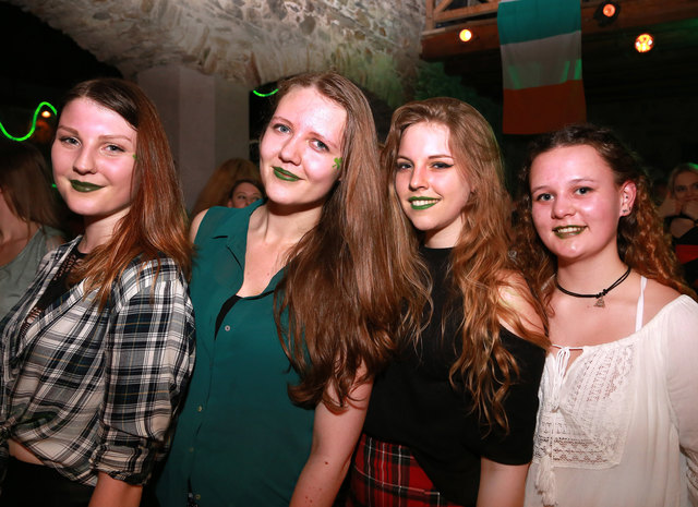 Romana Wörgötter , Anna Schober , Victoria Krauß und Laura Winter.