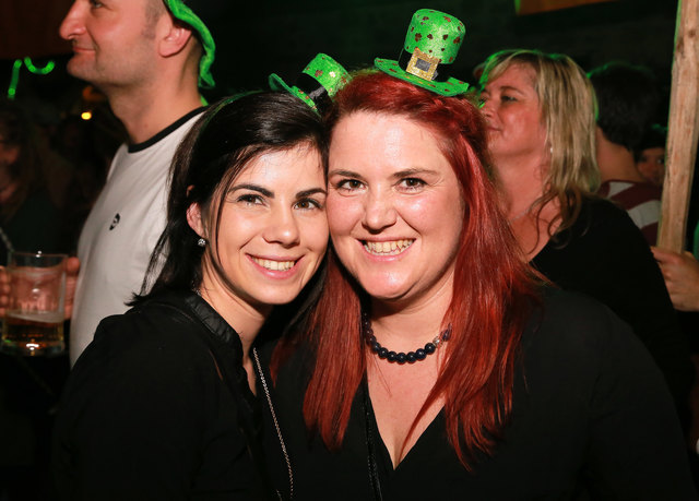 Melanie Neumayr mit Verena Rössler.