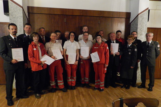 Zahlreiche Ehrungen und Beförderungen wurden bei der Jahreshauptversammlung ausgesprochen.