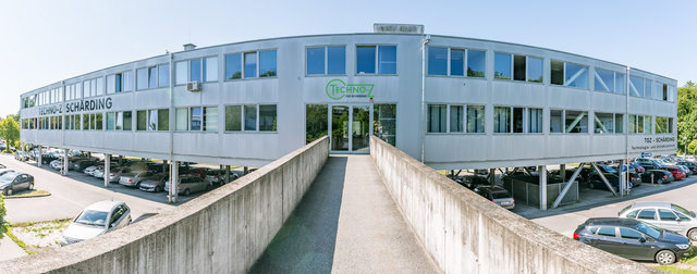 Die Junge Wirtschaft Schärding startet im Techno-Z ein "Co-Working"-Projekt: Jungunternehmer mieten sich "nur" einen Schreibtisch anstatt eines ganzen Büros.