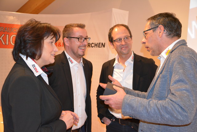 Im Gespräch: Ingrid Maier, Peter Michael Kowal, Gerhard Schreilechner und Erwin Svensek (von links)