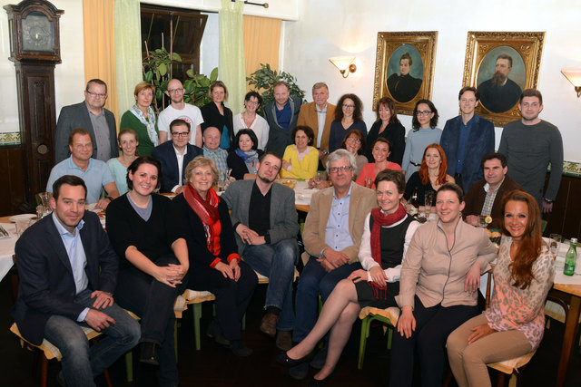 die große Teilnehmer-Runde des Unternehmer-Treffs in Niki Neunteufels Nikodemus