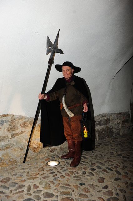 Rudolf Leßky führt Sie auch heuer wieder als Nachtwächter durch Schärding. | Foto: H. Berndorfer
