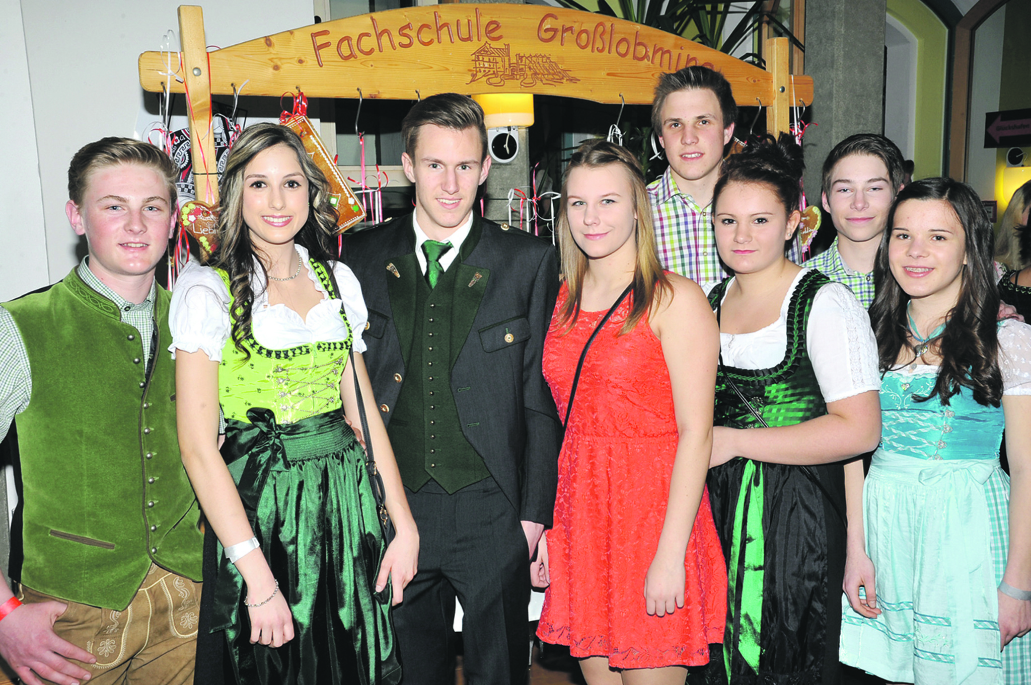 Andrea Obermeier bearbeit sich die Möse Andrea Obermeier bearbeit sich die Möse