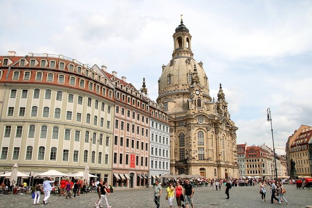 Blick vom Neumarkt auf die legendäre Frauenkirche | Foto: © Thomas Wolff