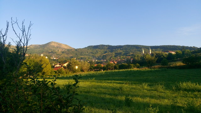 "Wer die Heimatberge nicht liebt, kann auch fremde Täler nicht lieben!“ - Aus dem Kaukasus - Einen schönen und erholsamen Sonntag! (Symbol)Foto: Ivica Stojak