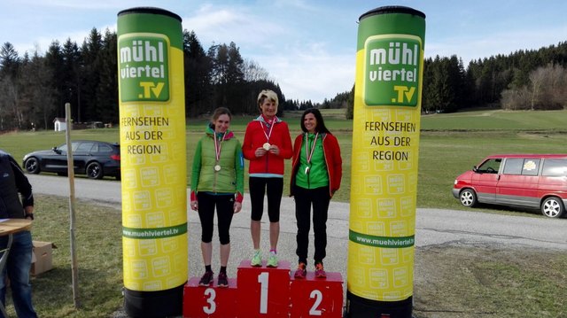 Von links: Kathrin Kaspareth (3.), Irmi Kubicka (1.) und Monika Winkler (2.).