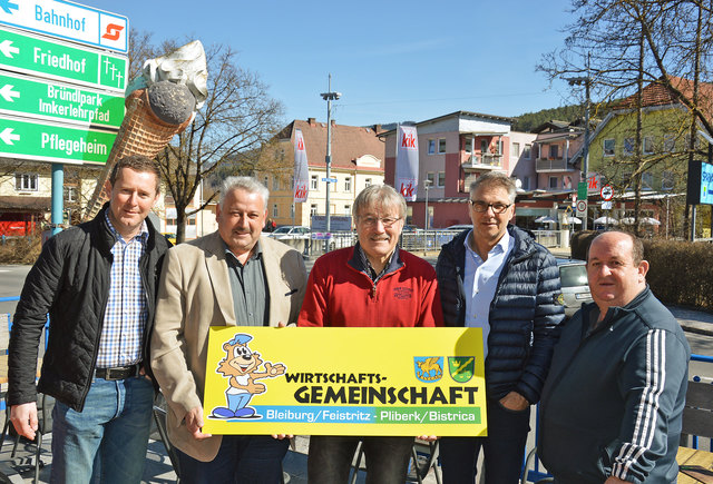 WG-Obmann Michael Sumnik, Bgm. Hermann Srienz und Stefan Visotschnig, WK-Bezirksobmann Rudolf Bredschneider, Britzmann