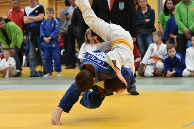 Clemens Pichler holt Gold in Leoben