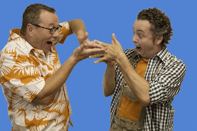 Einen All-inclusive Kabarettabend bieten Steinböck & Strobl in der Trauner Spinnerei an. | Foto: steinböck_strobl