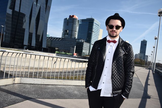 Sein Viertel: David Slomo rappt über die Donaustadt, aber auch über Wien. | Foto: Max Spitzauer