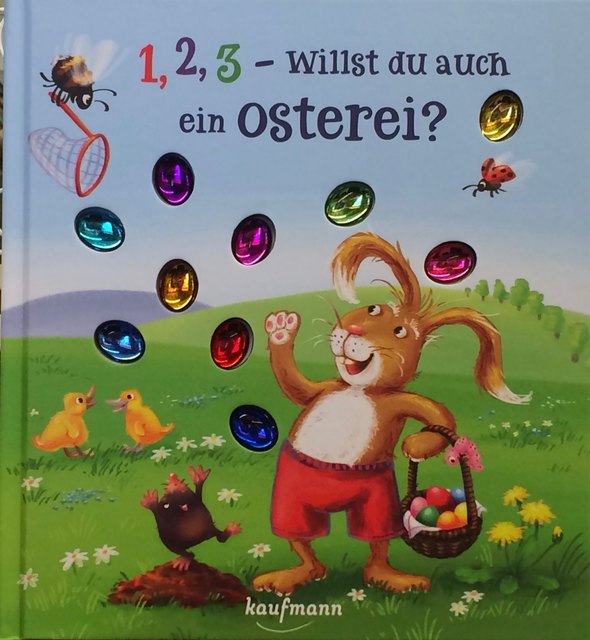 Der Osterhase unterwegs in der Natur.