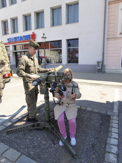 Bundesheer am Brucker Hauptplatz