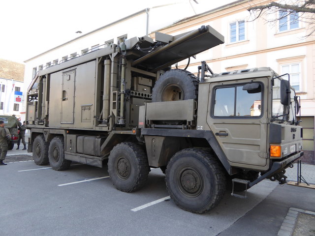 Bundesheer am Brucker Hauptplatz