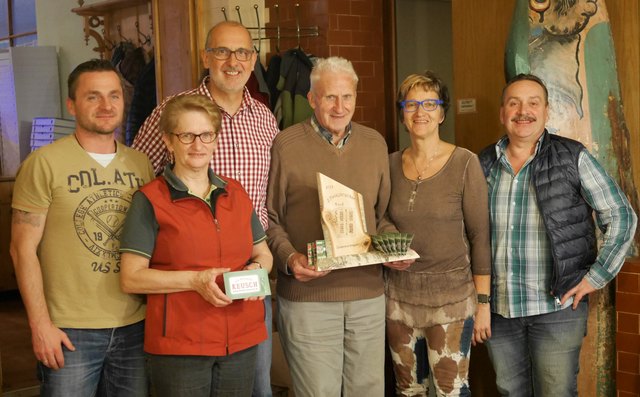 Am Bild (v.l.n.r): Stefan Gschossmann, Marianne Baumgartner, Alfred Rammelmayr, Johann Füsselberger, Susanne Schwingenschlögl, Fitz Wurm.
