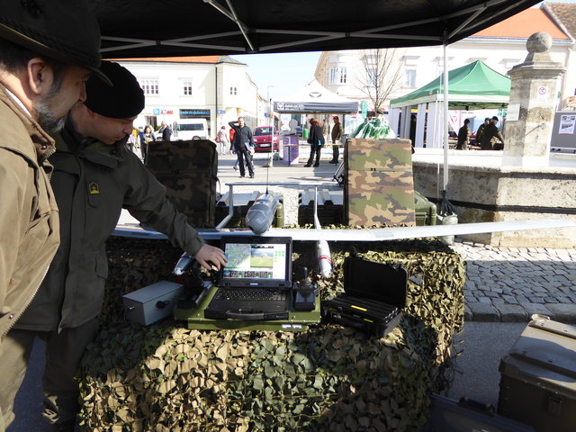 Bundesheer am Brucker Hauptplatz