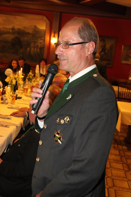 Protokollchef Karl Wiedner hatte seine liebe Mühe, den Ablauf unter Kontrolle zu halten
