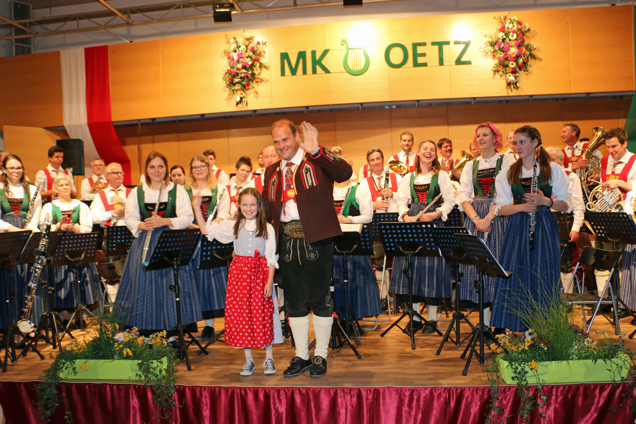 Events. Events. Eventkalender Alphorntreffen in Hochoetz Services. Services fr 2-4 Personen. fr die Frauen. fr die Frauen Ausstattung Zimmer/ Villa Agnes - Oetz - tztal - Tirol